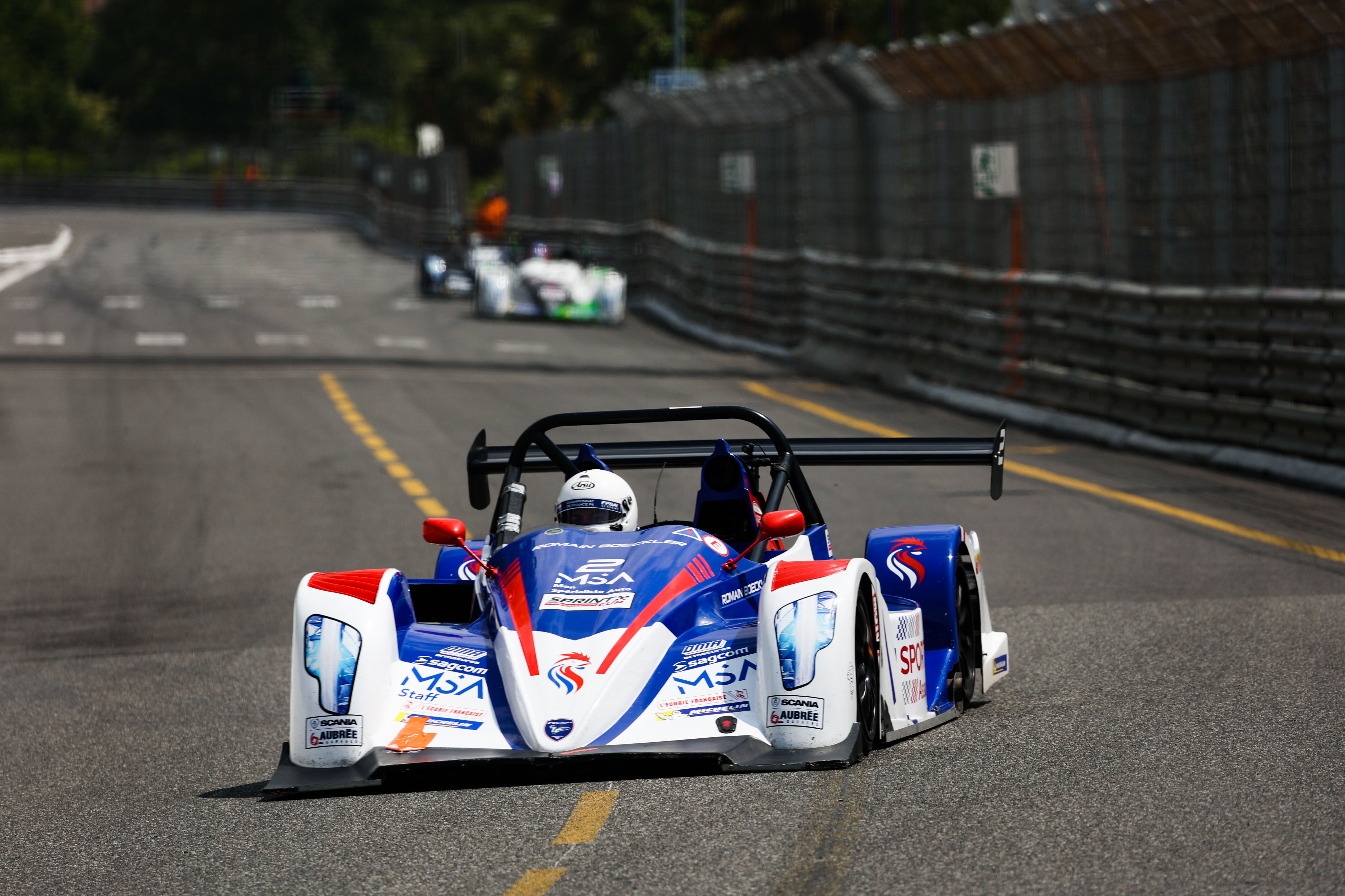 Trackday sur circuit en Funyo SP05 EVO avec l'écurie française par beau temps